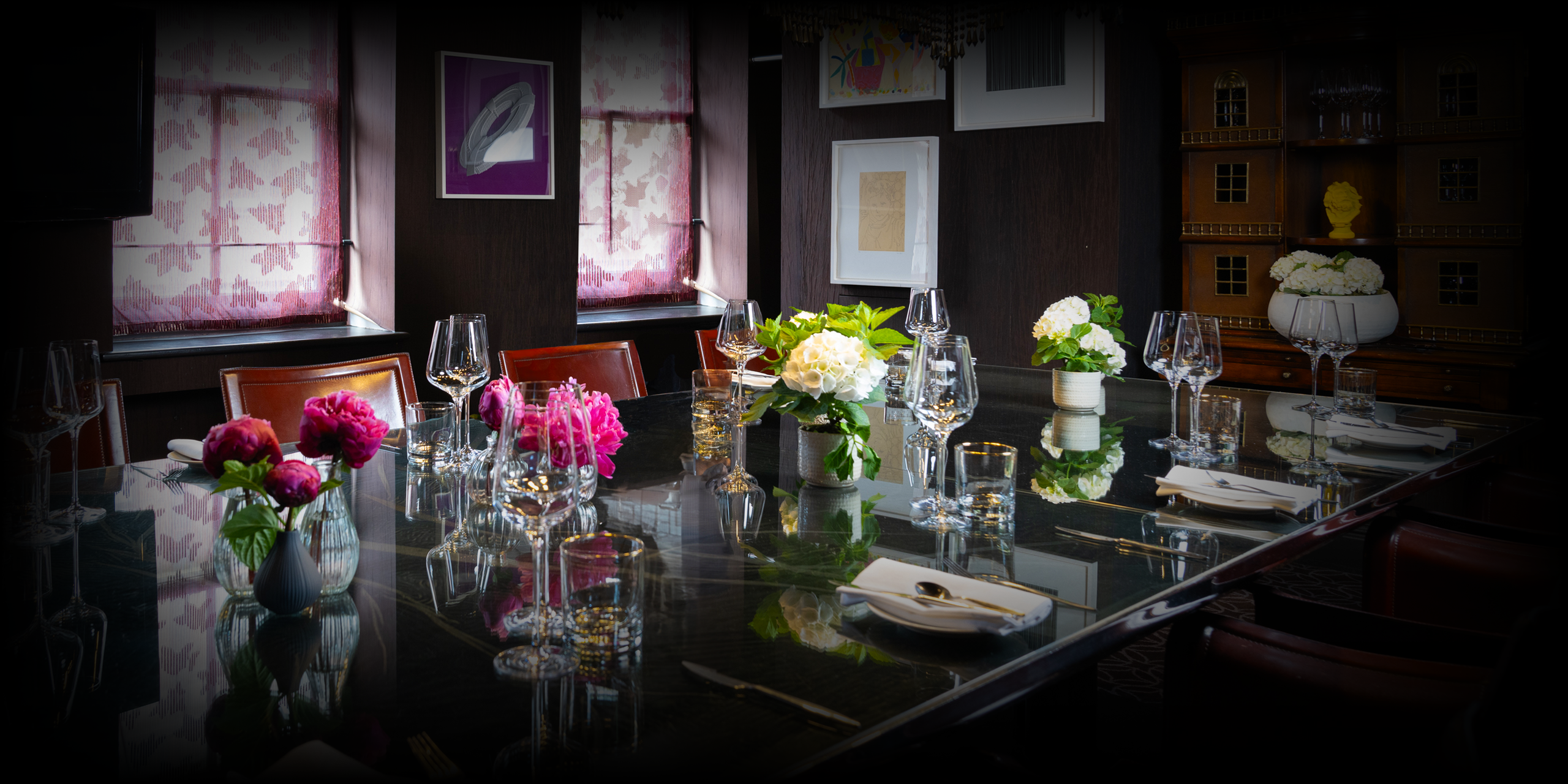 Inside Pied á Terre